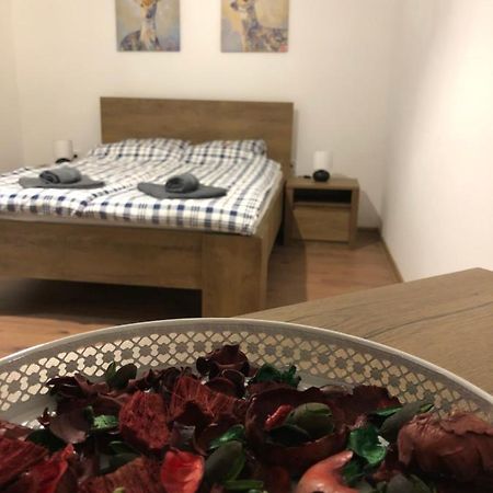 Mormota Vendeghaz Apartment Mezokovesd Luaran gambar